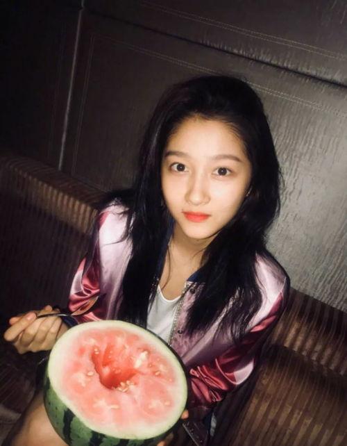 吃瓜头发,网络热词背后的社会现象与心理解读