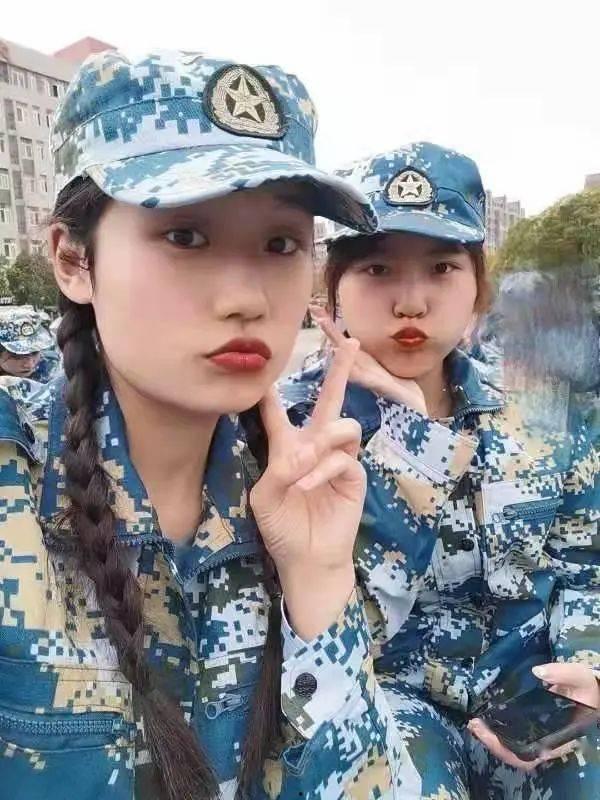 迟到吃瓜,一场意外的美食冒险